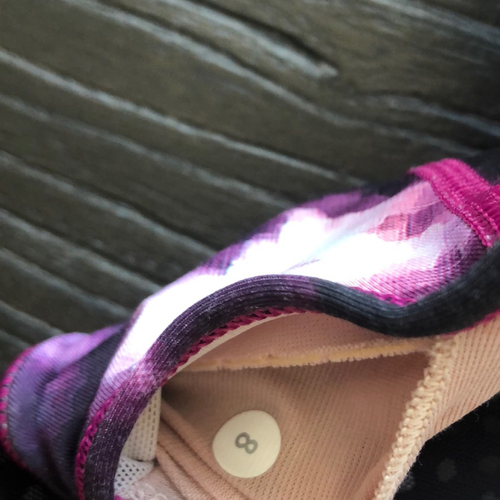Lululemon women’s sports bra - Picture 12 of 16